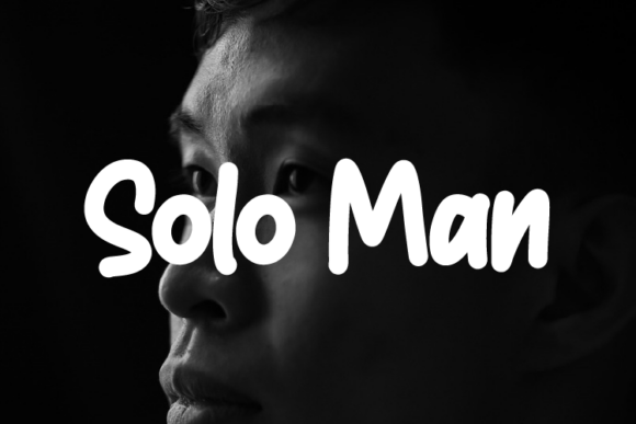 Solo Man: A Modern Typeface for Editorial Design